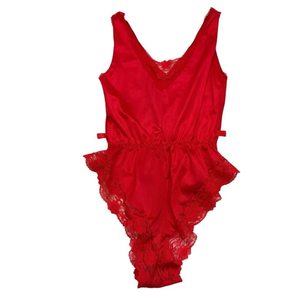 Ladies Vintage 1970’s Undercover Wear Red Bodysuit Linge Teddy Size Small‎
